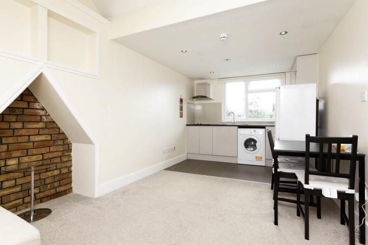 Including Council Tax, Water+ Wifi Hendon Way, Cricklewood